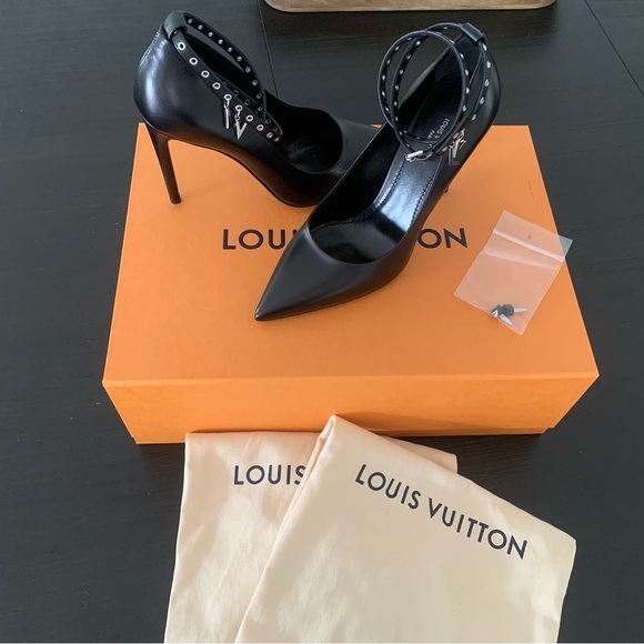 Louis Vuitton black Call Back Pump - Picture 2 of 10